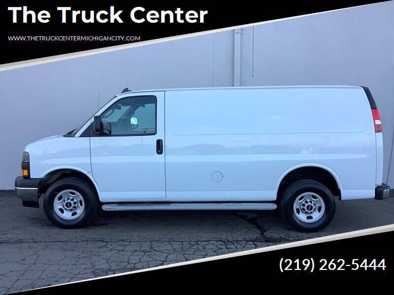 2022 GMC Savana
