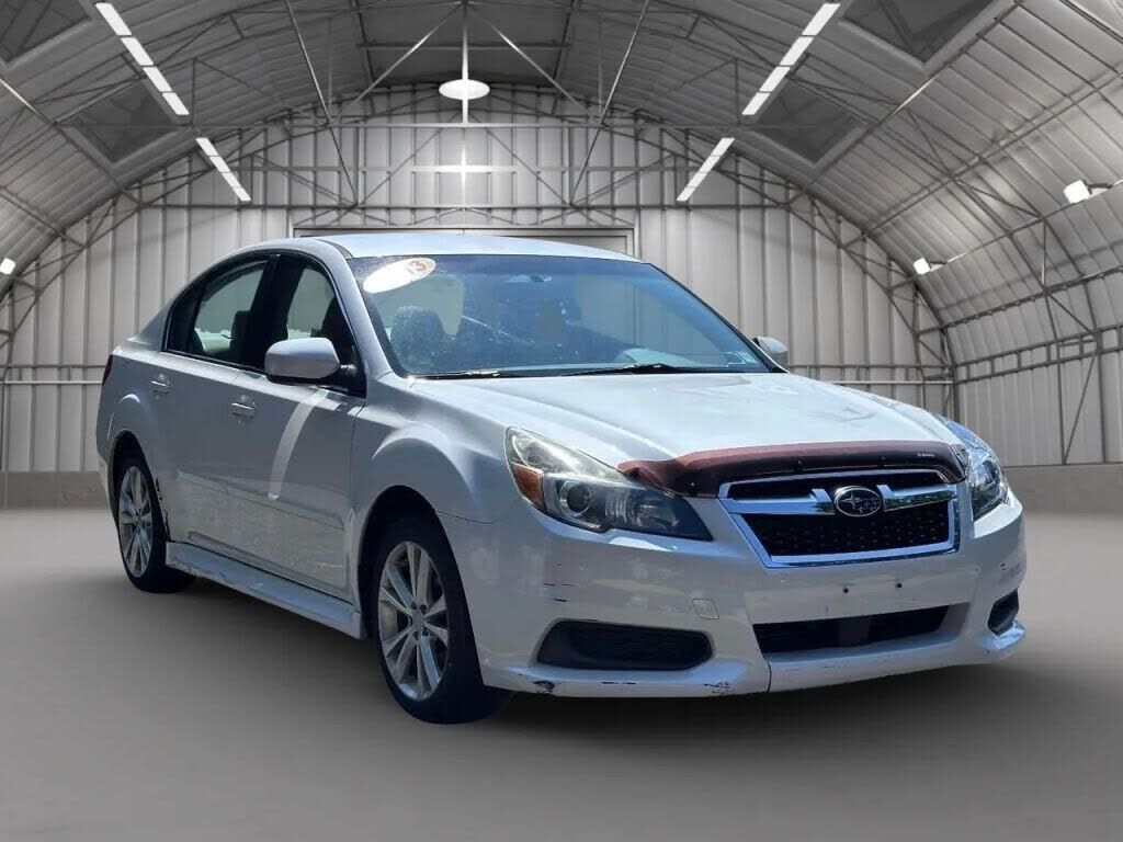 2013 SUBARU Legacy