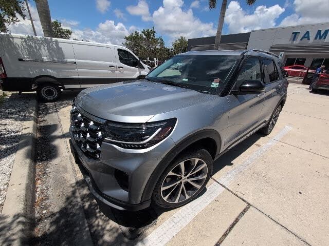 2025 FORD Explorer