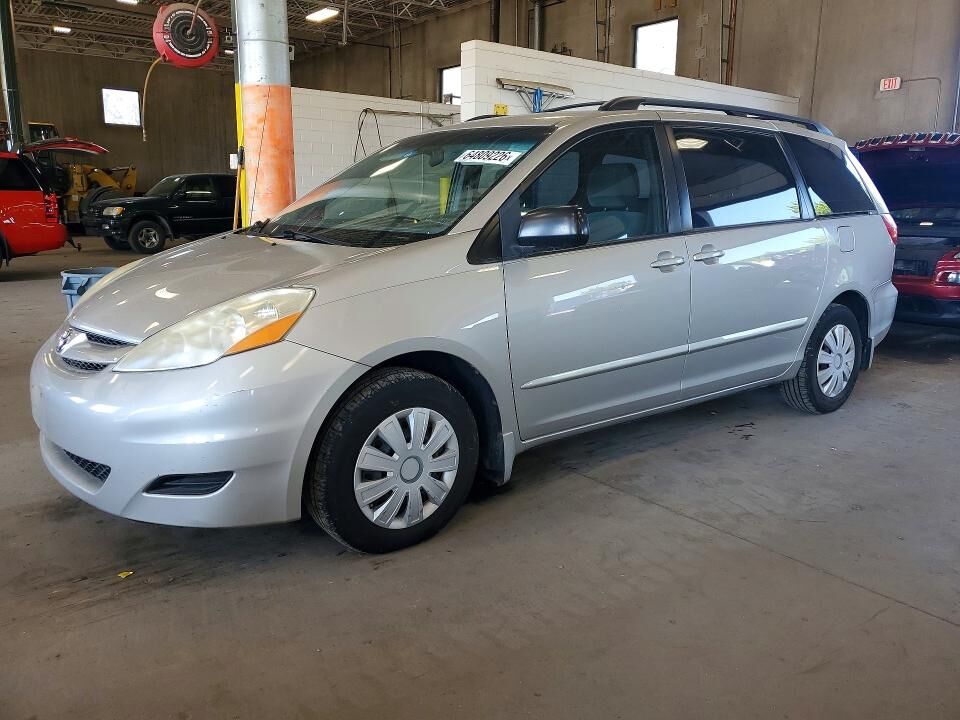 2009 TOYOTA Sienna