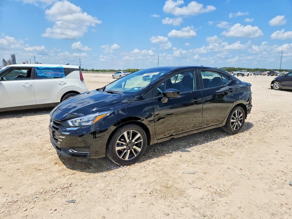 2025 NISSAN Versa