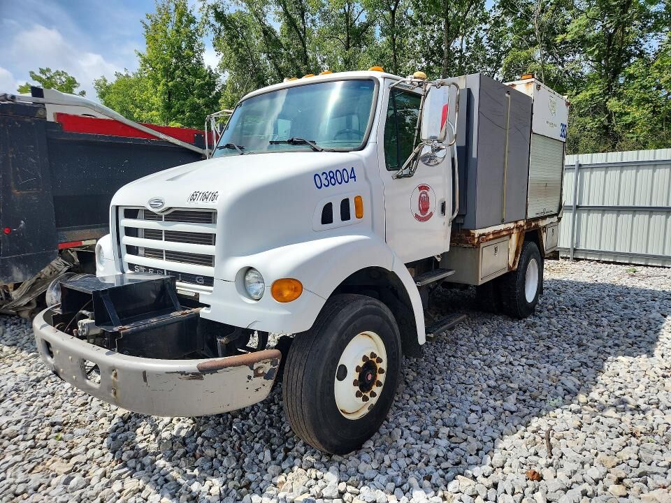 2004 STERLING TRUCK L7500 series