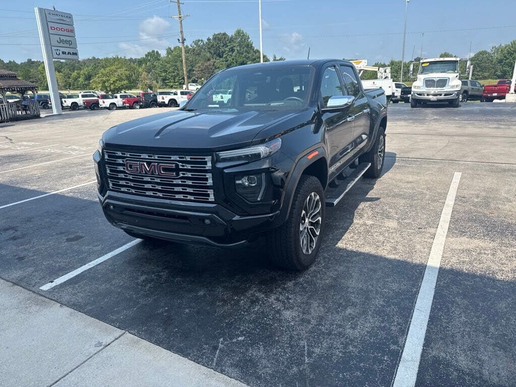 2025 GMC Canyon