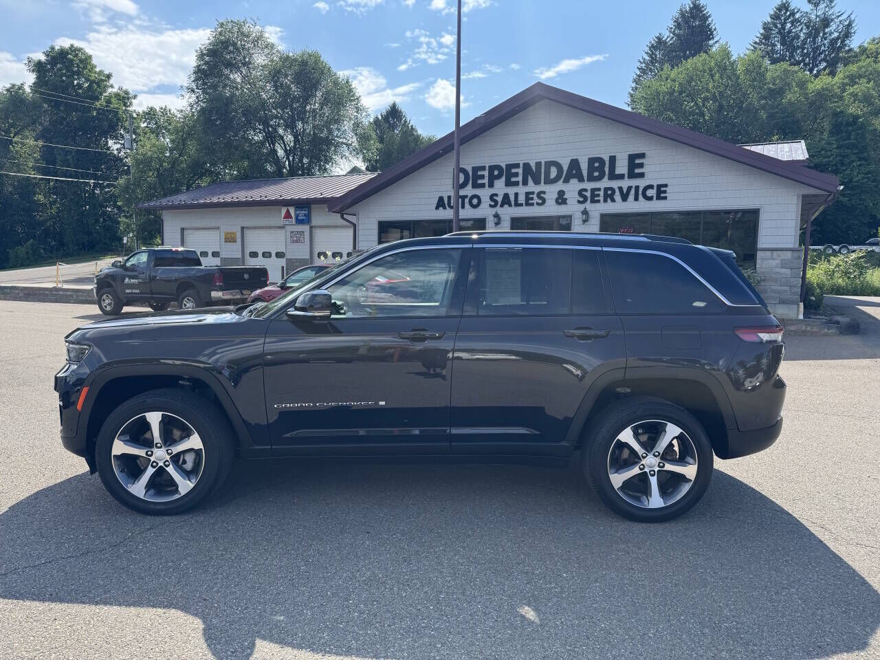 2023 JEEP Grand Cherokee