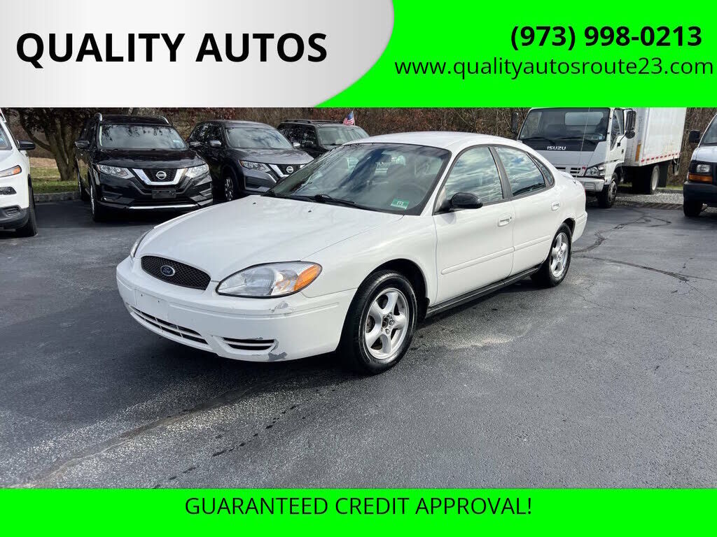 2004 FORD Taurus