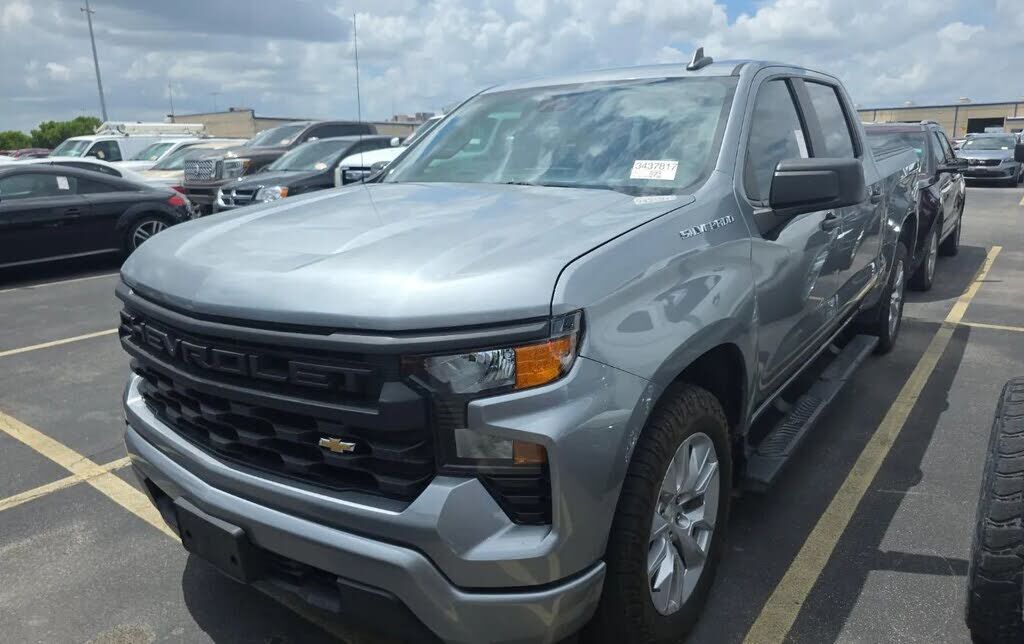 2023 CHEVROLET Silverado