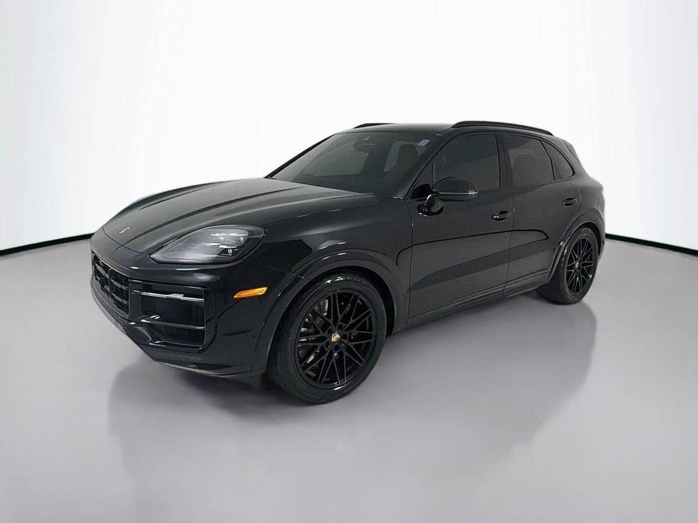 2025 PORSCHE Cayenne