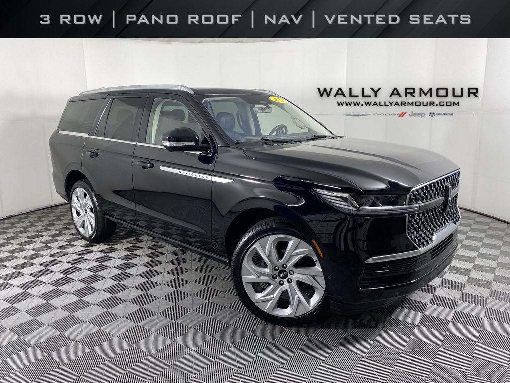 2025 LINCOLN Navigator