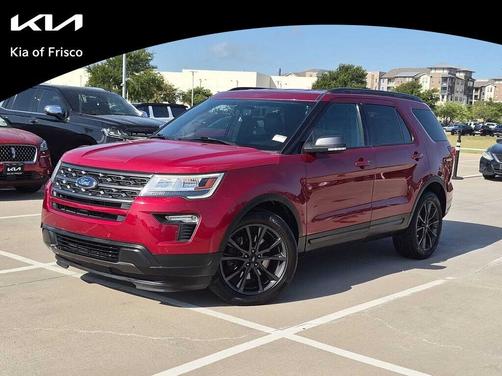 2018 FORD Explorer