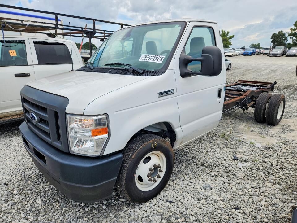 2024 FORD E-350