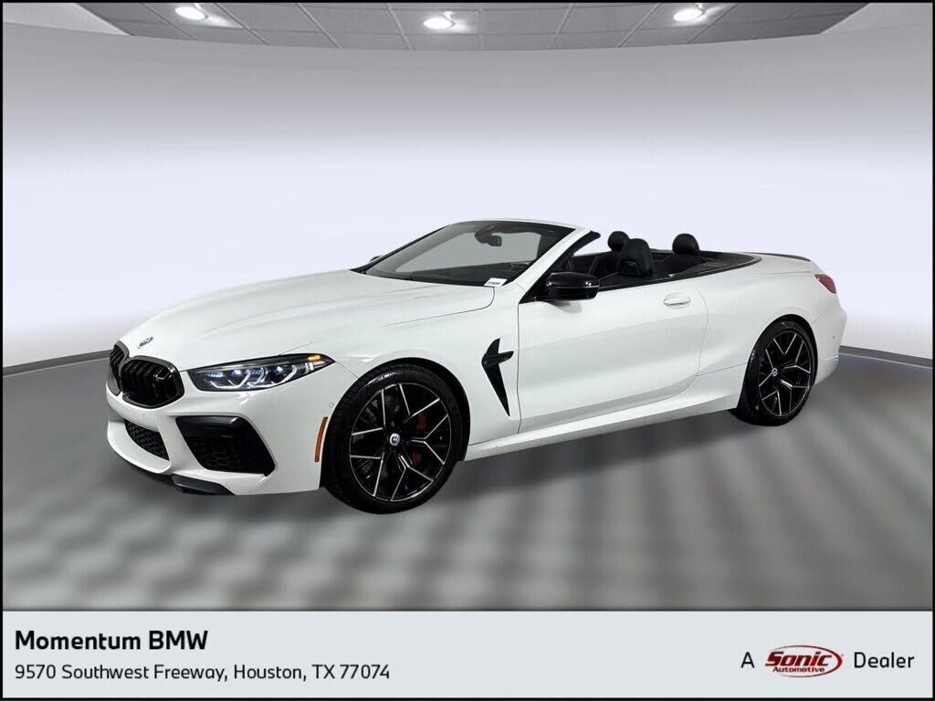 2023 BMW M8