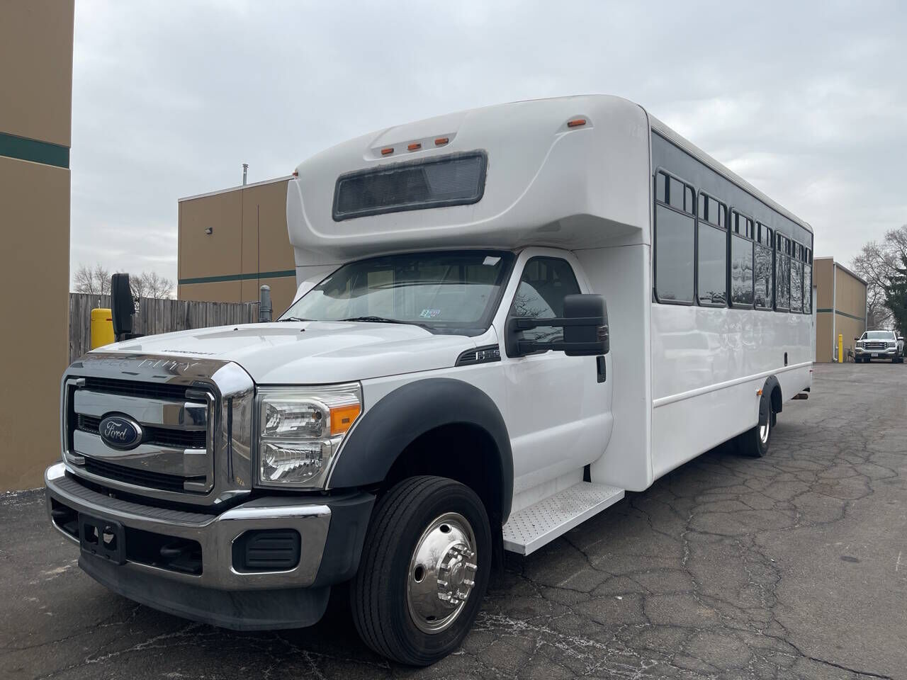 2014 FORD F-550