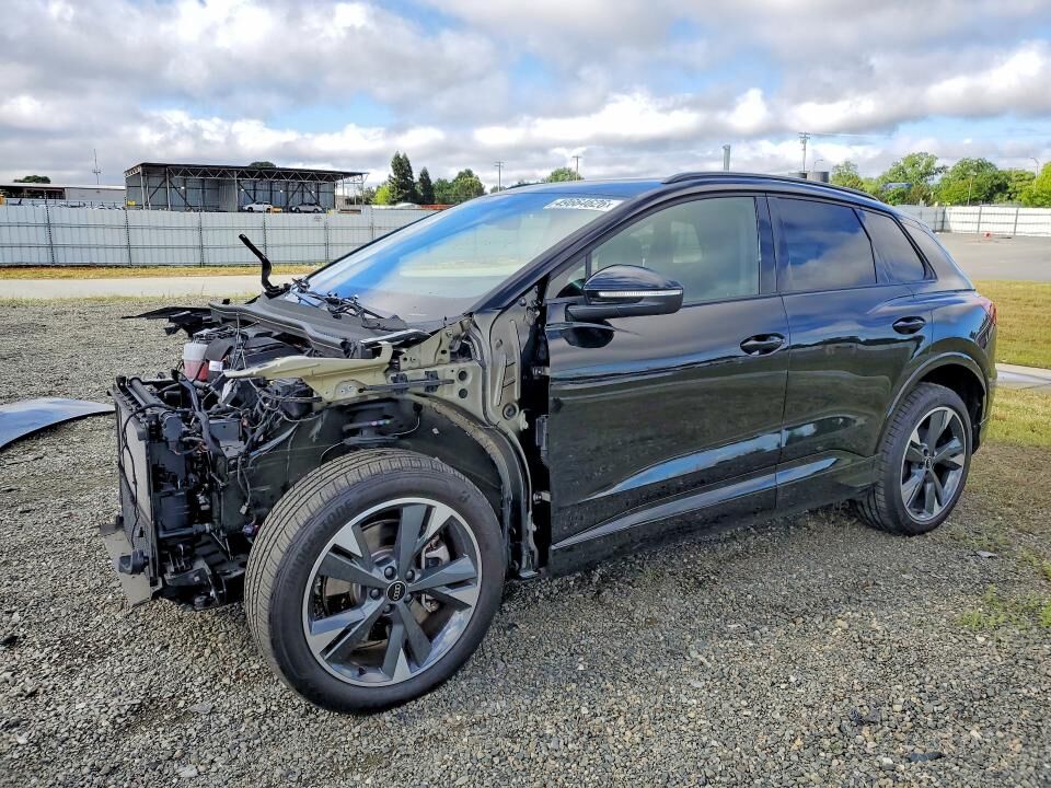 2024 AUDI Q4