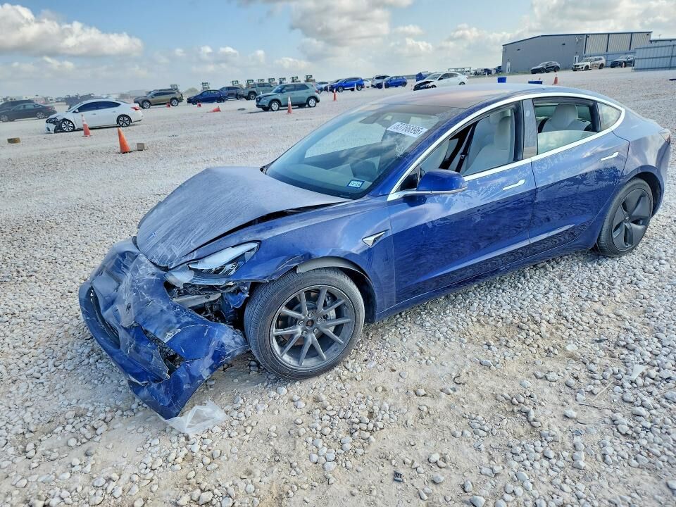 2018 TESLA Model 3