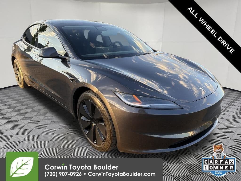 2024 TESLA Model 3