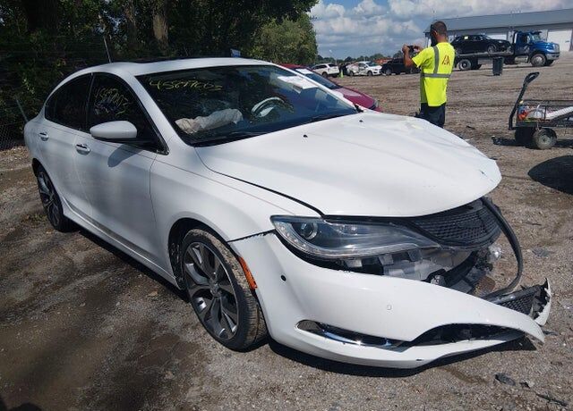 2015 CHRYSLER 200