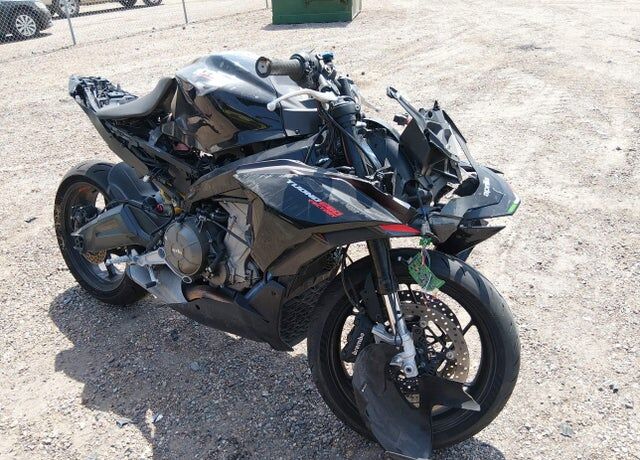 2023 APRILIA Tuono