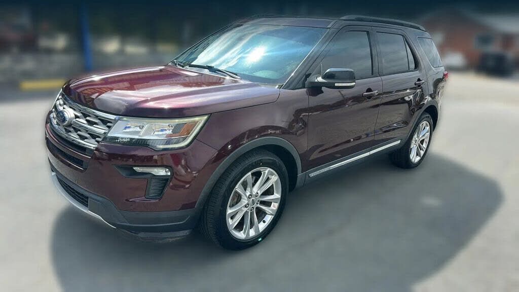 2018 FORD Explorer
