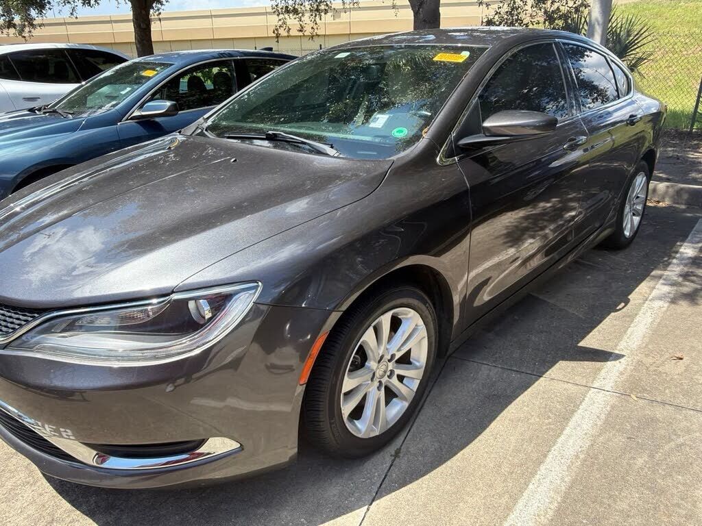 2017 CHRYSLER 200