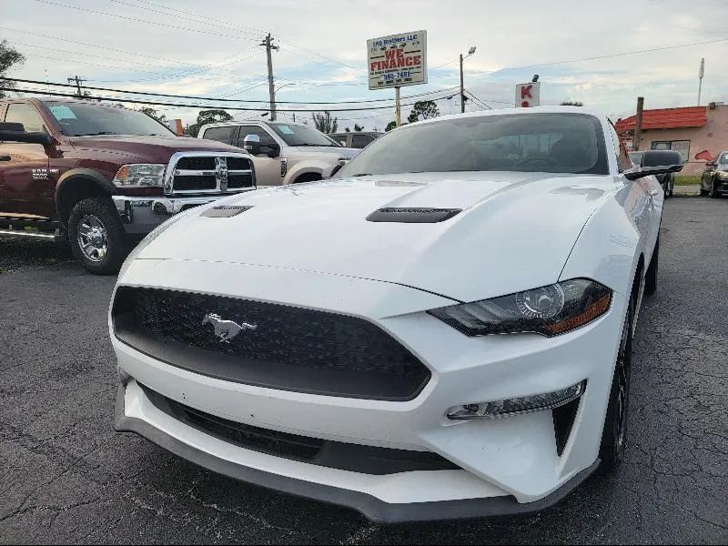 2018 FORD Mustang