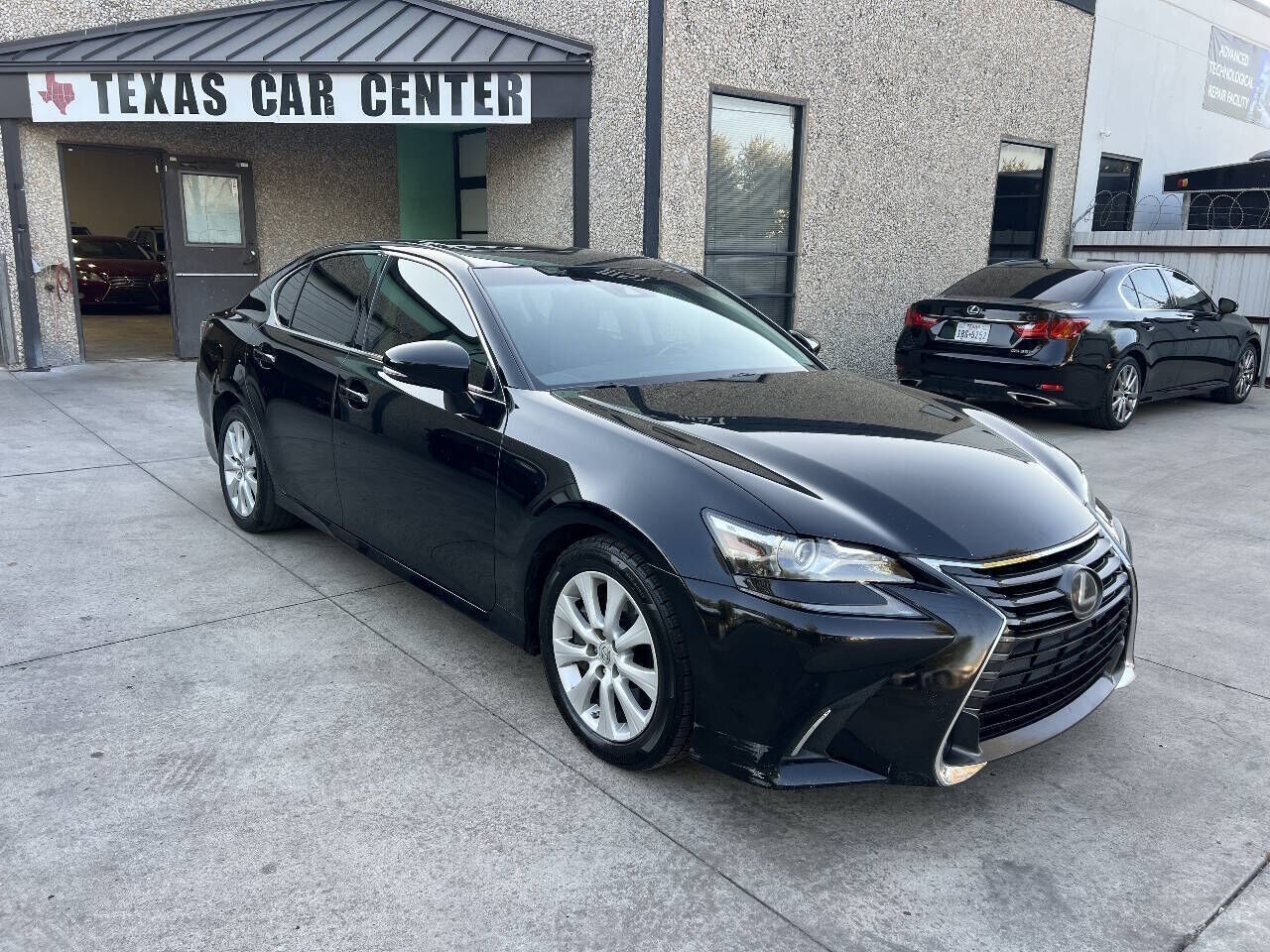 2017 LEXUS GS