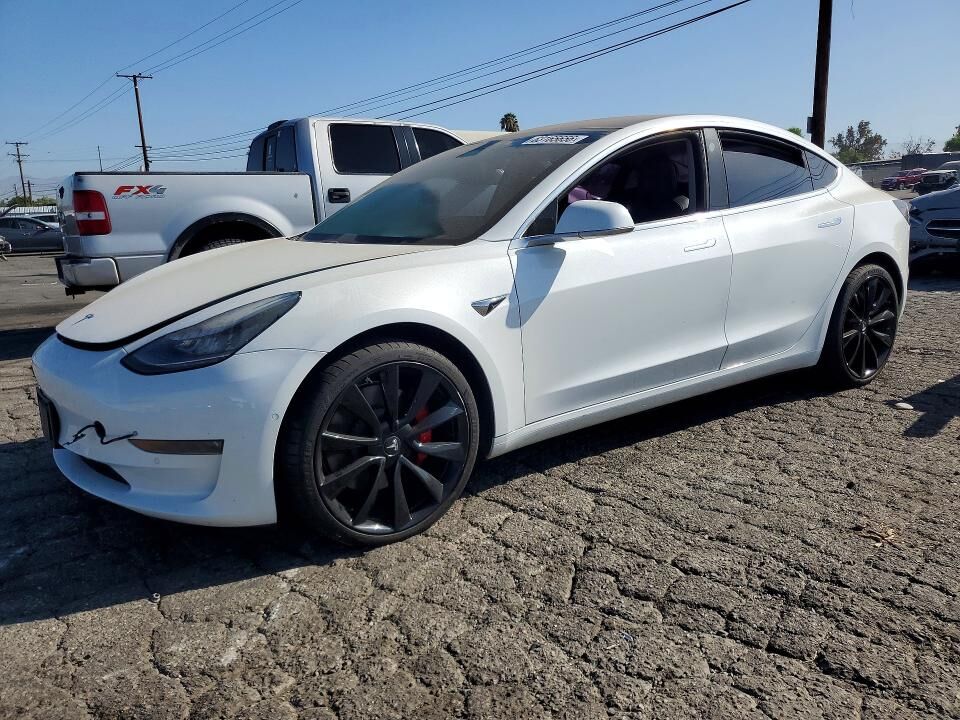 2018 TESLA Model 3