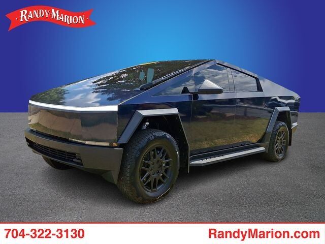 2025 TESLA Cybertruck
