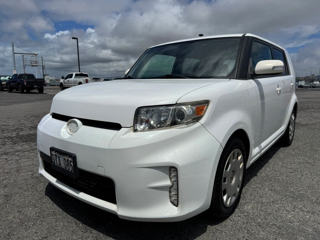 2015 TOYOTA SCION