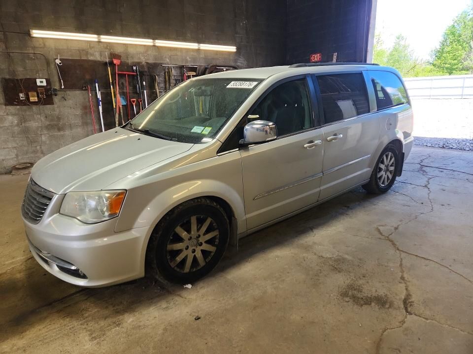 2011 CHRYSLER Town and Country