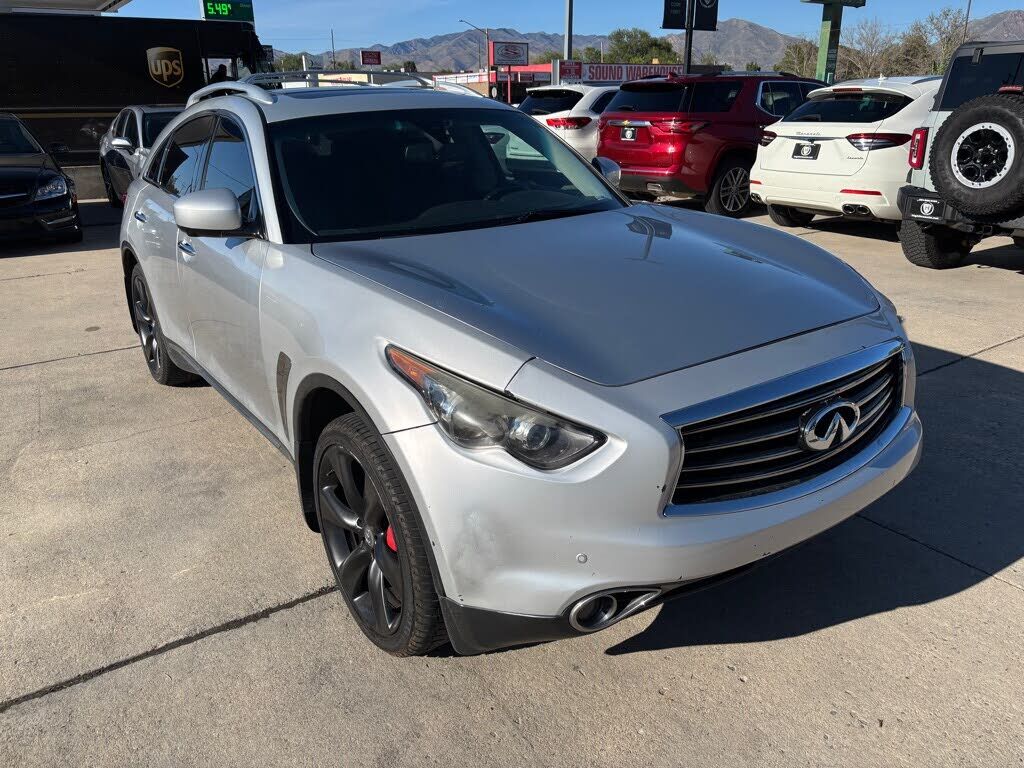 2014 INFINITI QX70