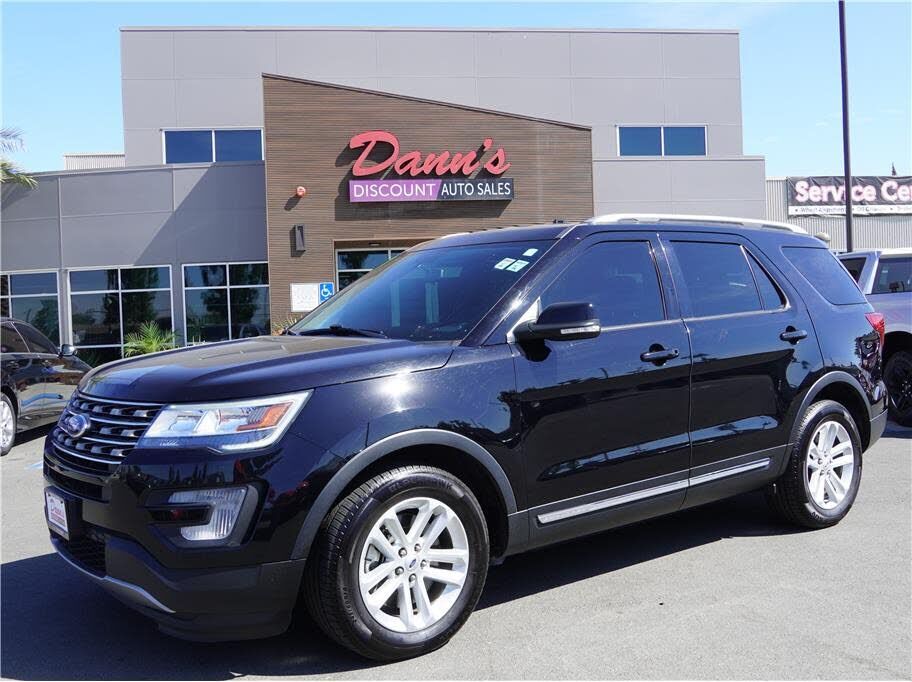 2017 FORD Explorer