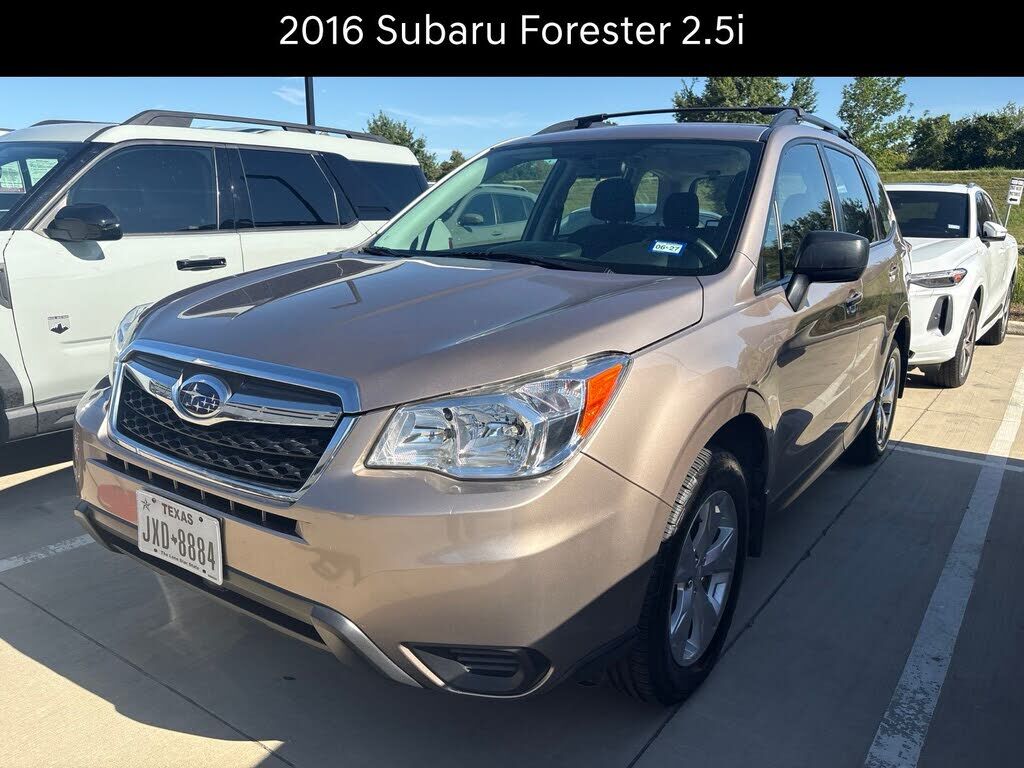 2016 SUBARU Forester