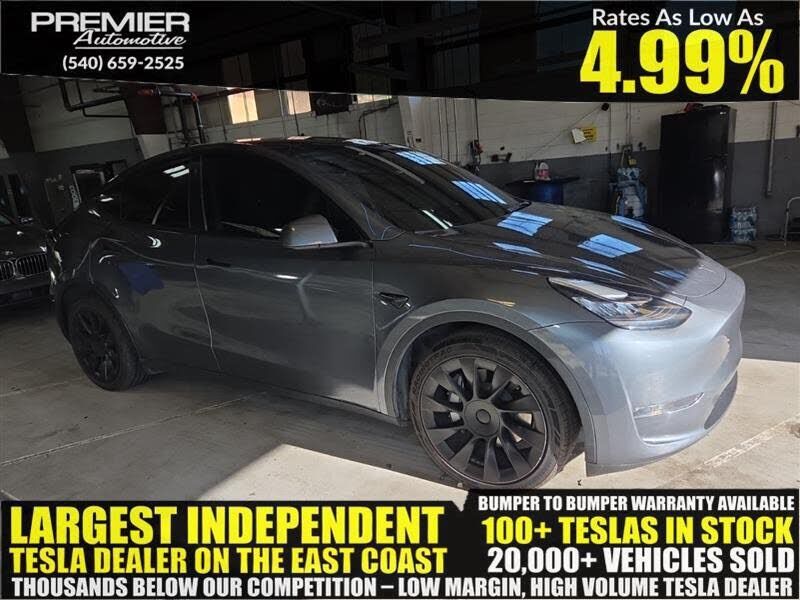 2023 TESLA Model Y