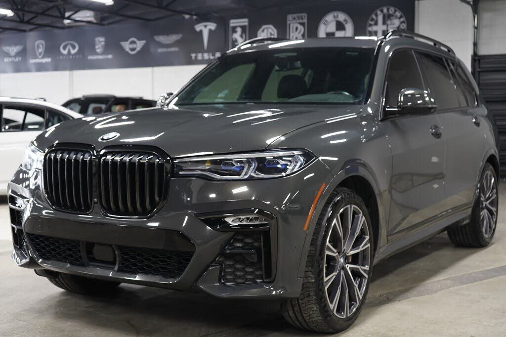 2021 BMW X7