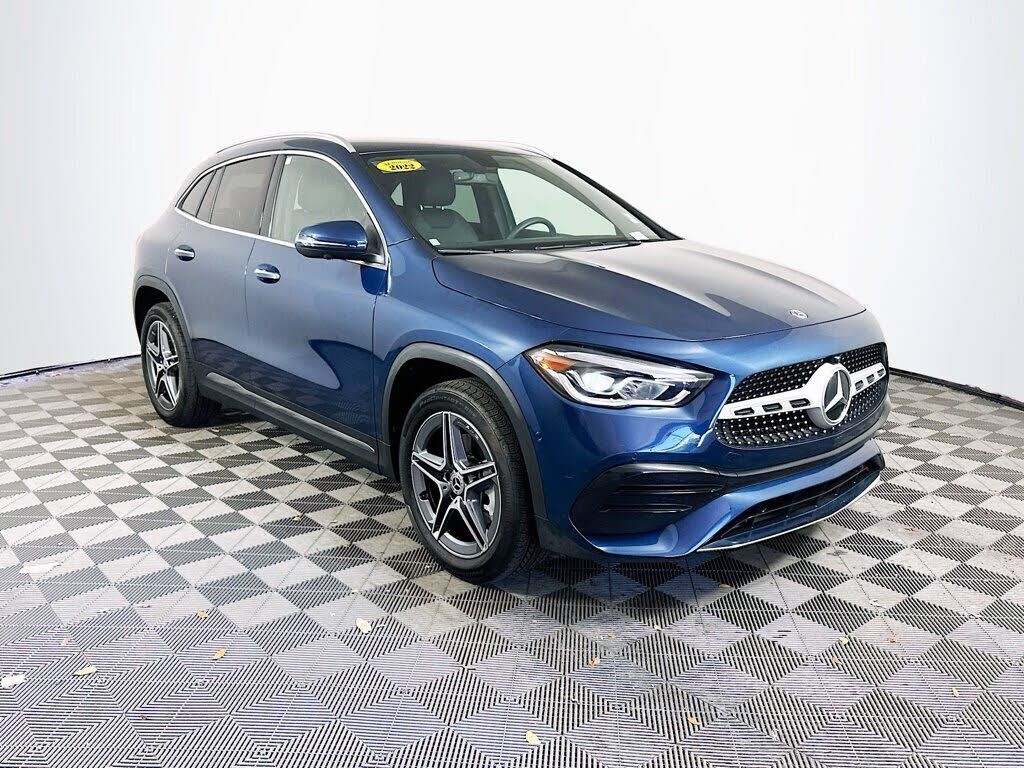 2022 MERCEDES-BENZ GLA-Class