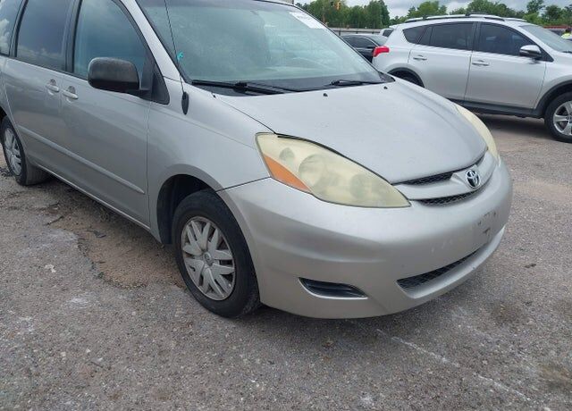 2006 TOYOTA Sienna