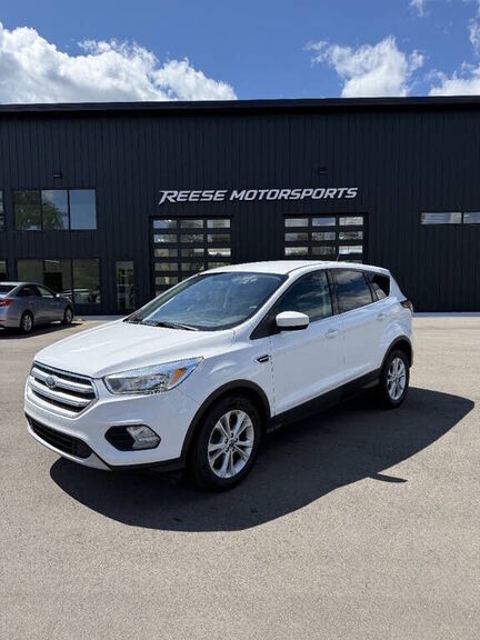 2017 FORD Escape