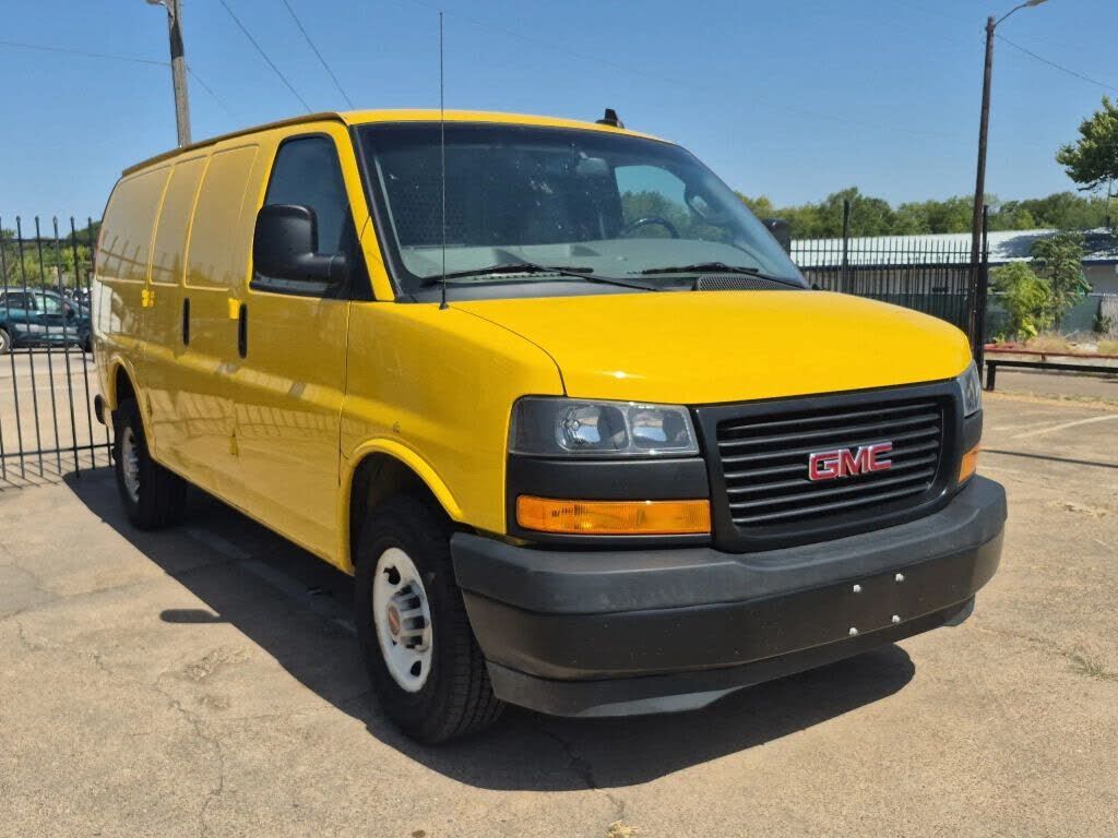 2022 GMC Savana