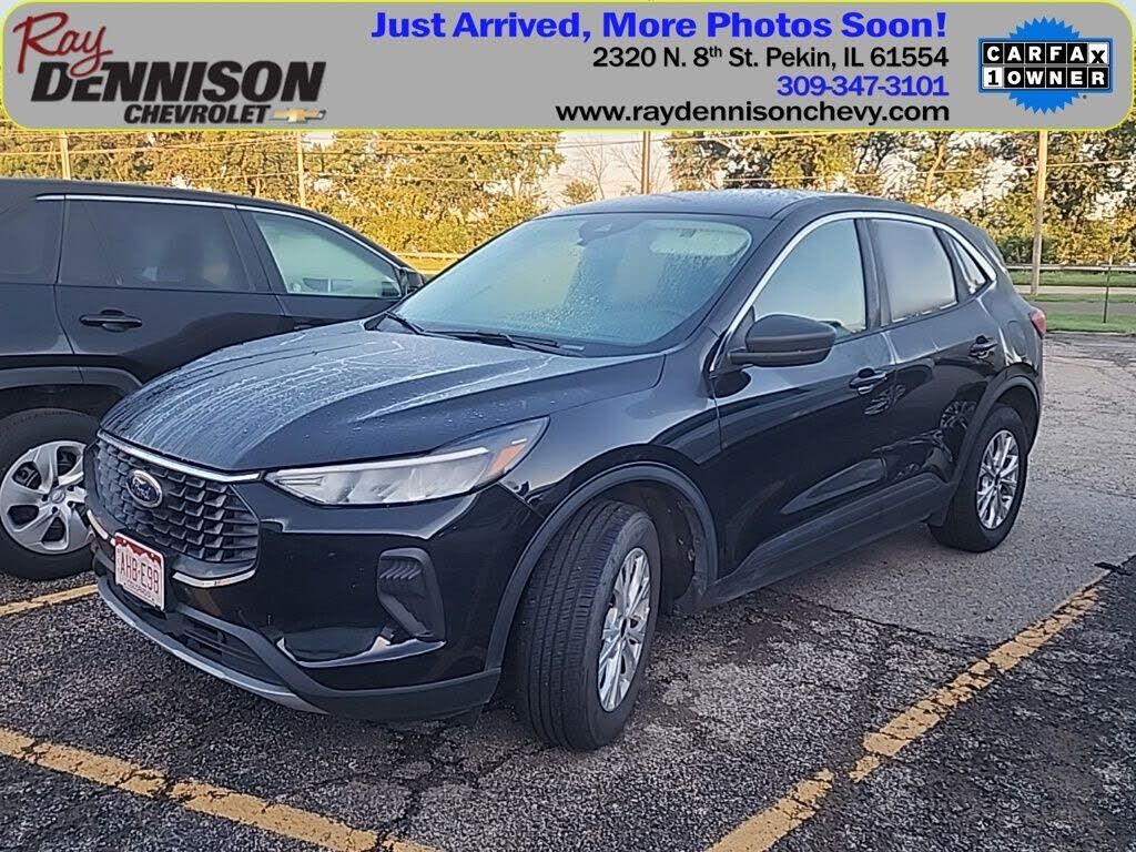 2024 FORD Escape