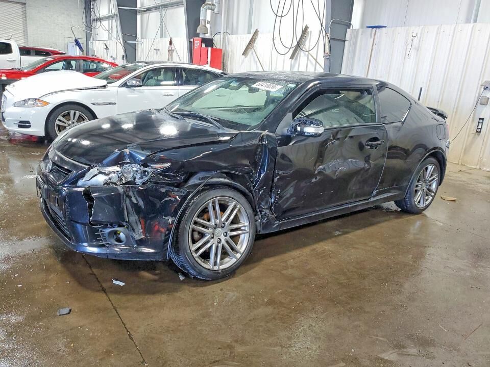 2013 TOYOTA SCION