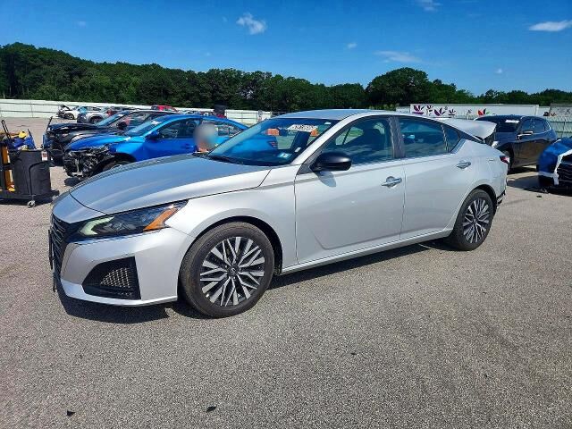 2025 NISSAN Altima
