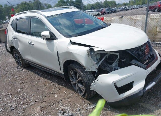 2017 NISSAN Rogue