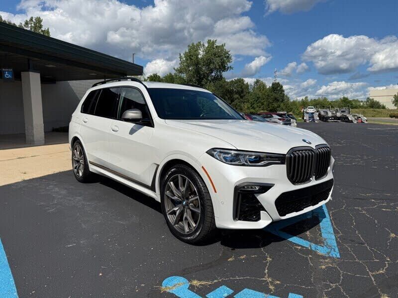 2021 BMW X7