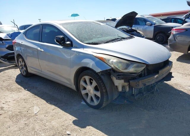 2012 HYUNDAI Elantra
