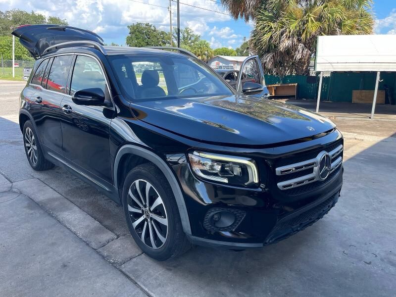 2020 MERCEDES-BENZ GLB-Class