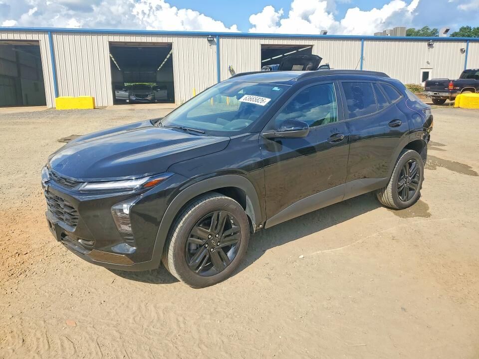 2025 CHEVROLET Trax