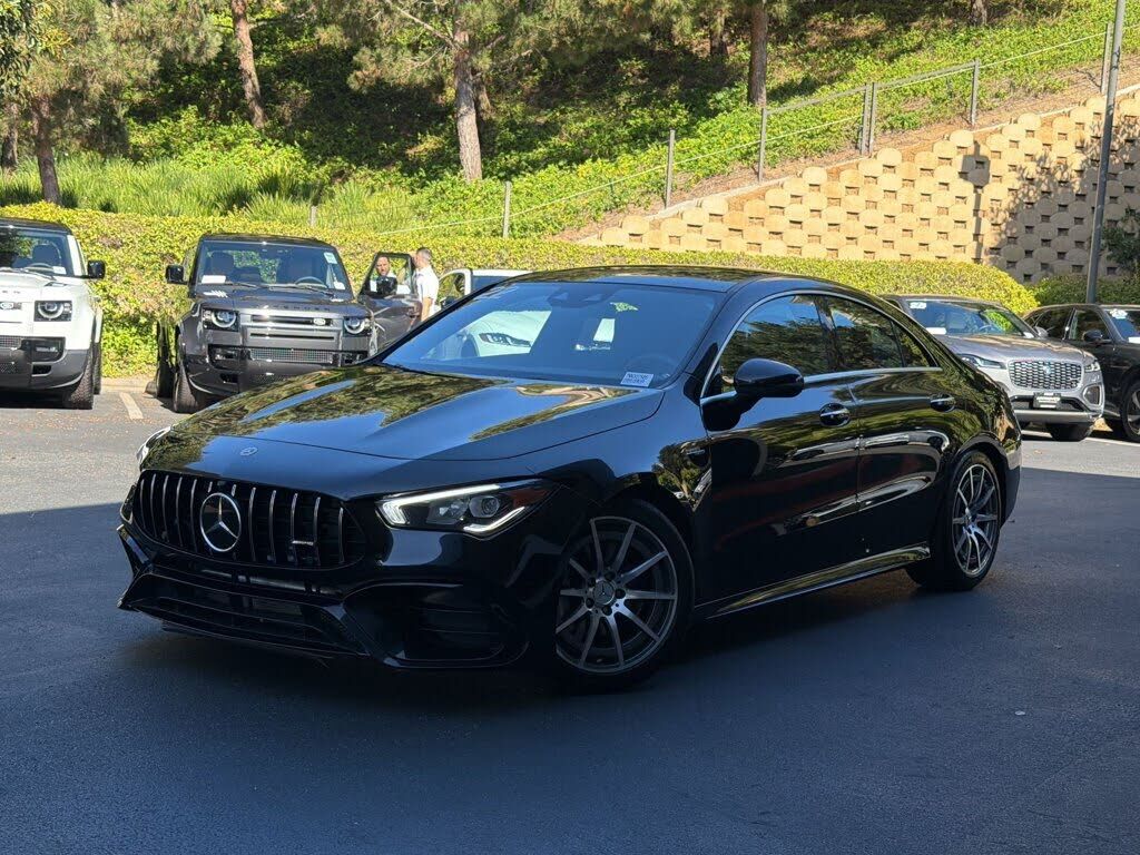 2022 MERCEDES-BENZ CLA-Class