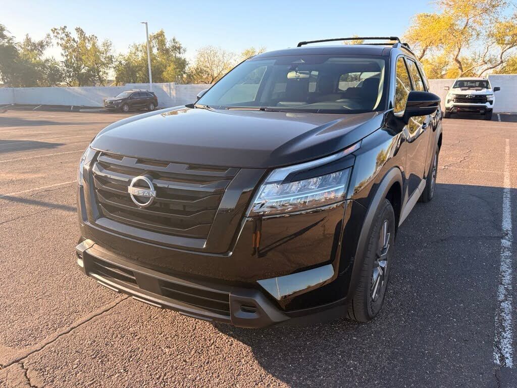 2022 NISSAN Pathfinder