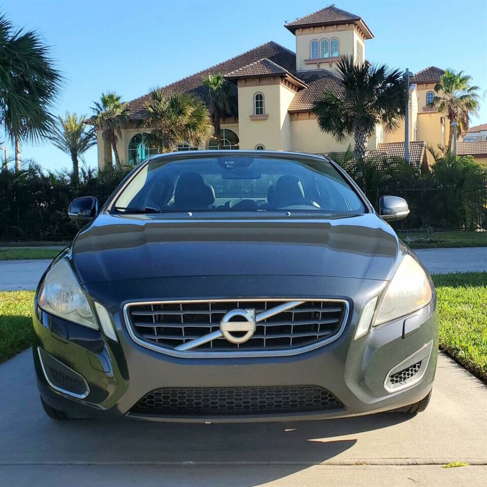 2013 VOLVO S60