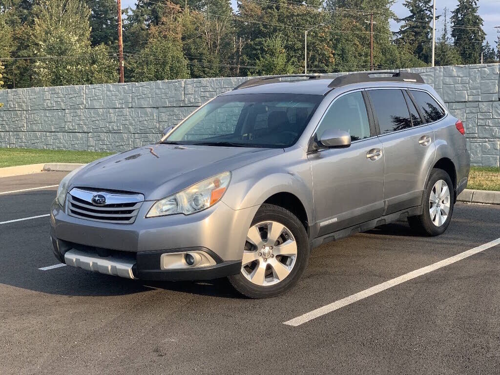 2011 SUBARU Outback